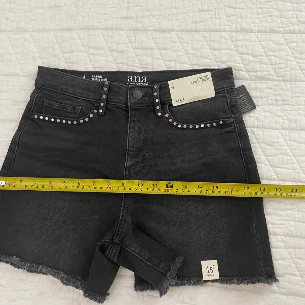 a.n.a Womens High Rise Shortie Short Black Studded Frayed Hem Denim Size 4 - Picture 9 of 11